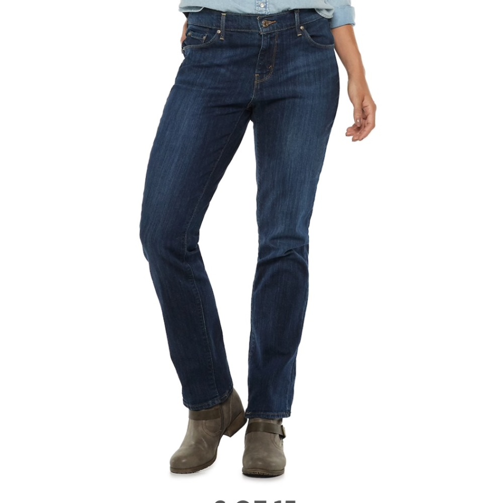 EUC Levi’s 505 straight leg jeans size 28 but fits like a 27